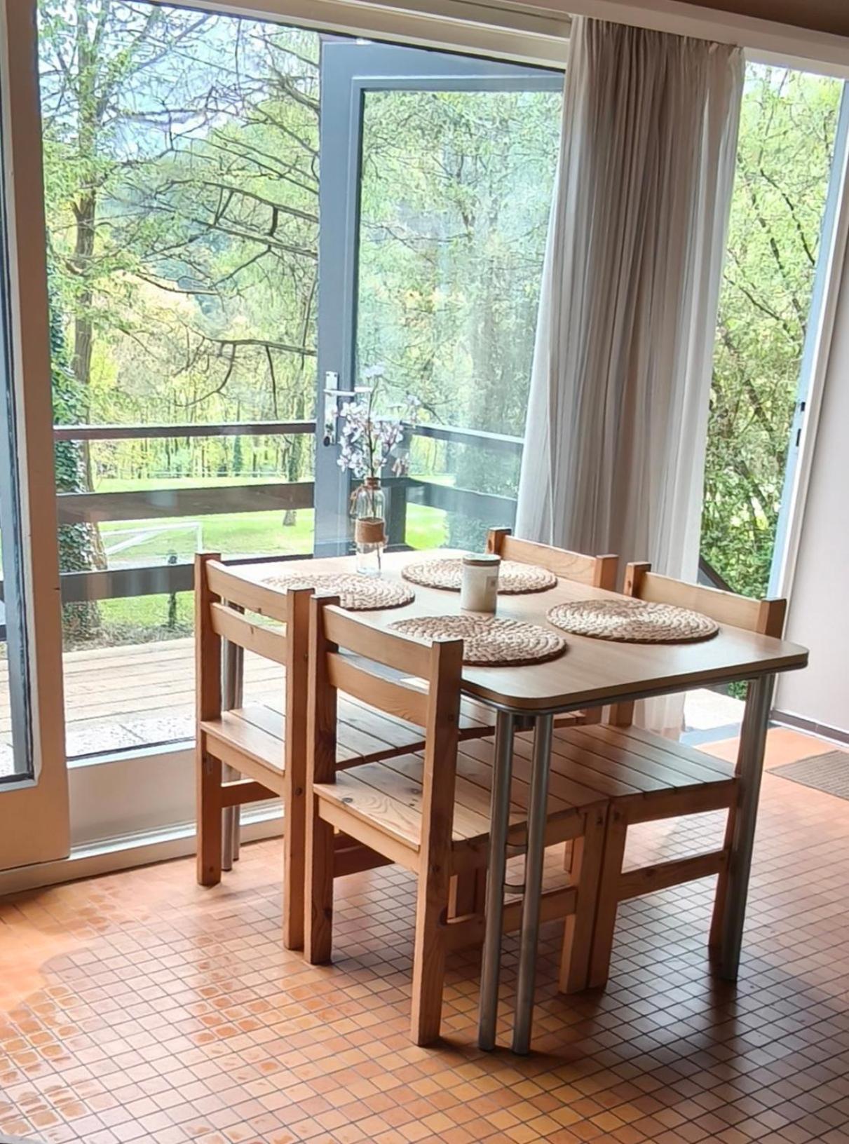 Au Bois Charmant Waulsort Værelse billede